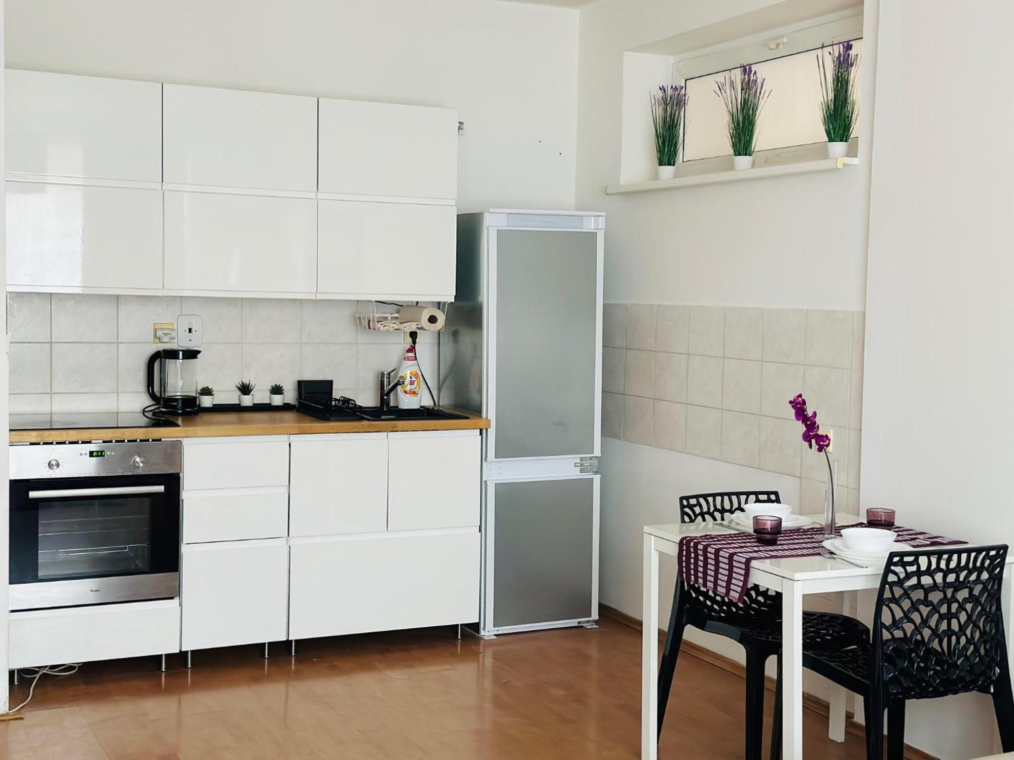 After Two Apartment Братислава Экстерьер фото
